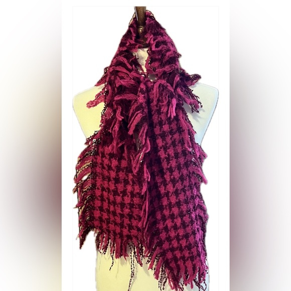 Nordstrom xlong raspberry checked fringed scarf. Warm, soft, stylish 9”x91” - Picture 1 of 4